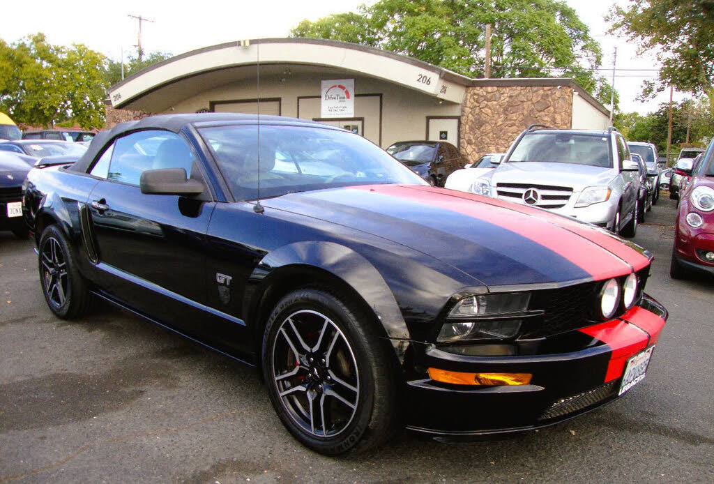 2006 Ford Mustang GT Premium Convertible RWD
