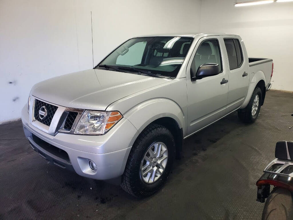 2020 Nissan Frontier SV Crew Cab 4WD