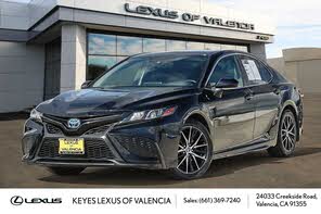 Toyota Camry Hybrid SE FWD