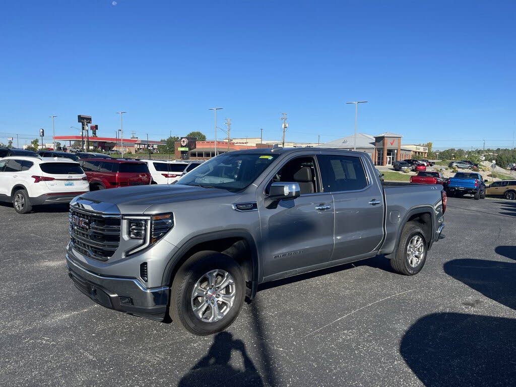 2024 GMC Sierra 1500 SLT Crew Cab 4WD