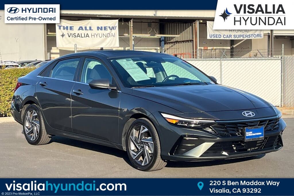 2025 Hyundai Elantra SEL Convenience FWD