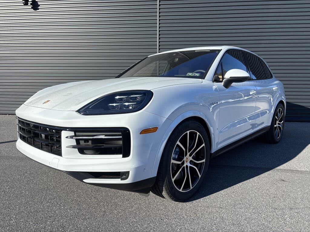 2026 Porsche Cayenne AWD