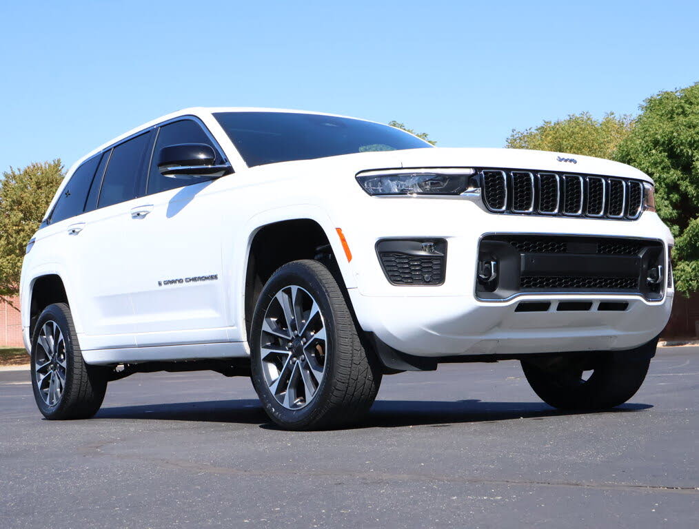 2023 Jeep Grand Cherokee Overland 4WD