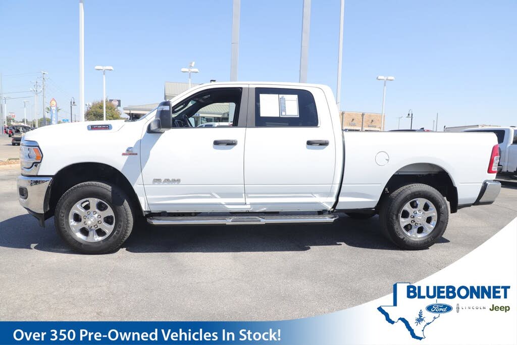2023 RAM 3500 Big Horn Crew Cab 4WD