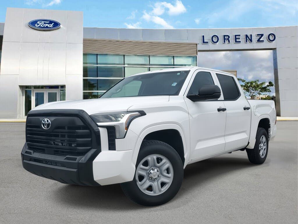 2023 Toyota Tundra SR CrewMax Cab 4WD