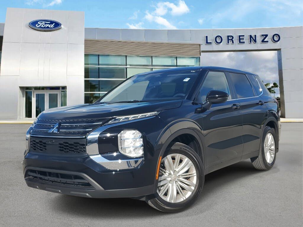 2024 Mitsubishi Outlander ES FWD