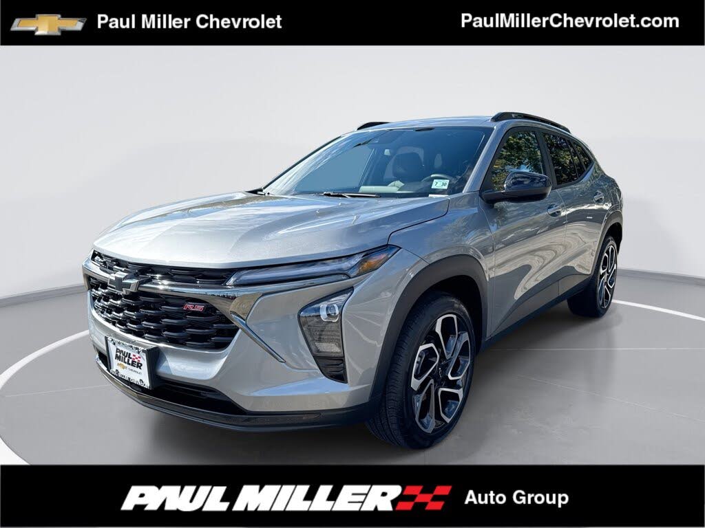 2025 Chevrolet Trax RS with 2RS FWD