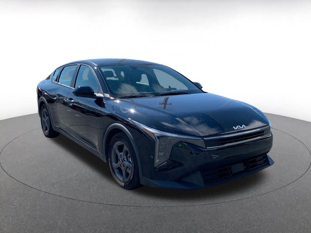 2025 Kia K4 LXS FWD