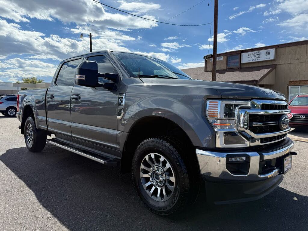 2022 Ford F-350 Super Duty Lariat Crew Cab 4WD