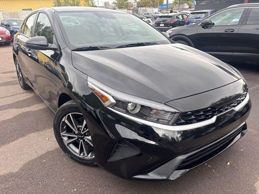 2024 Kia Forte LXS FWD