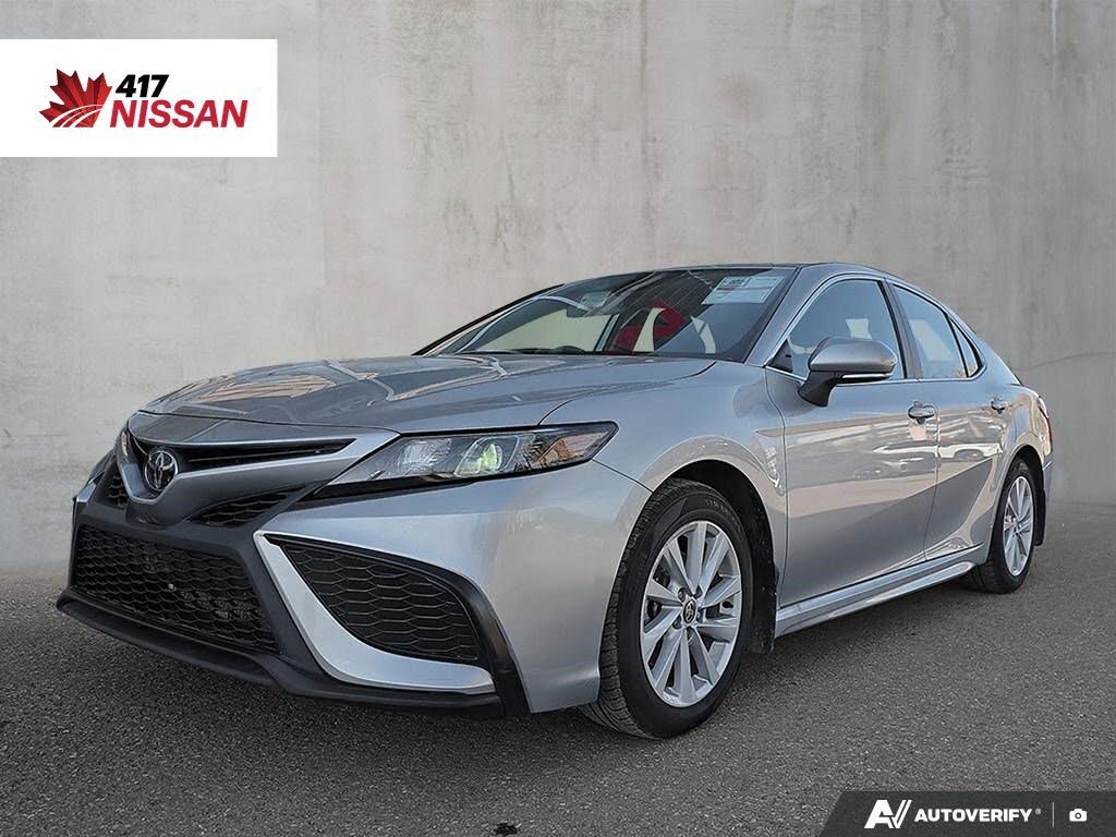 2024 Toyota Camry SE FWD