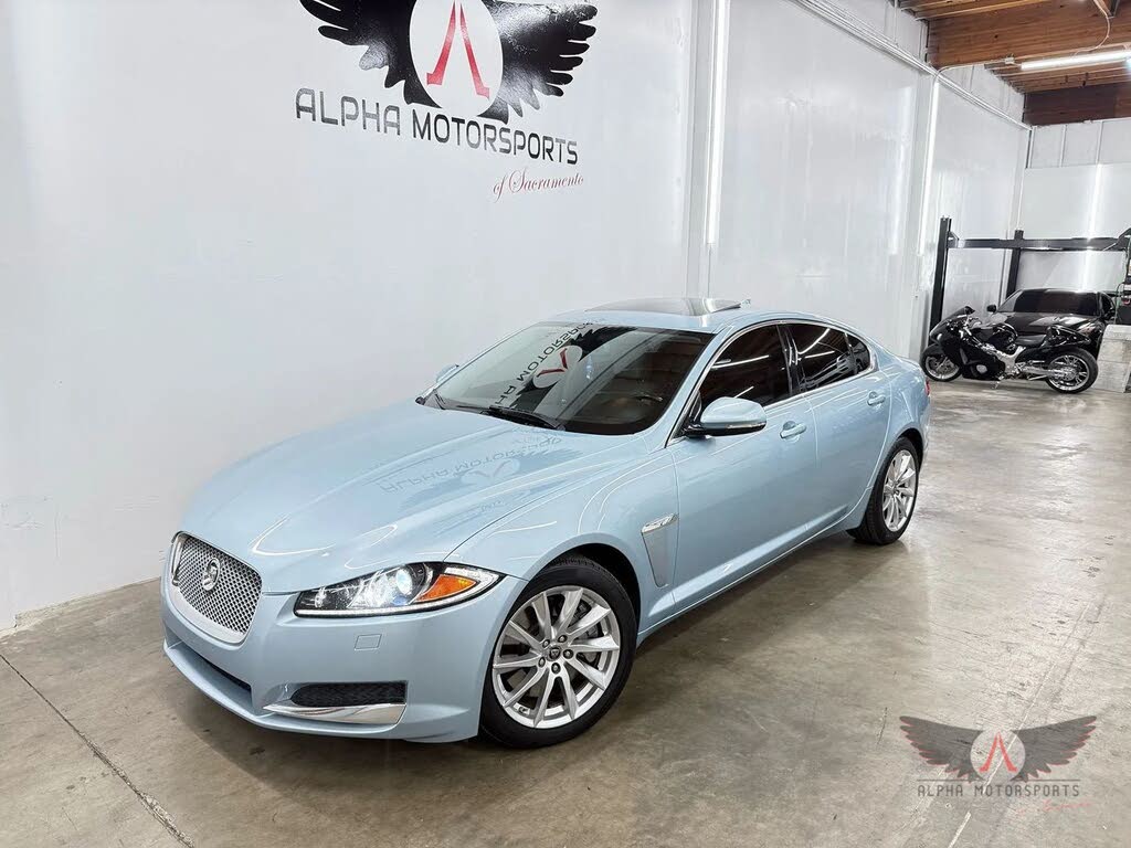 2013 Jaguar XF XF 2.0L I4T RWD