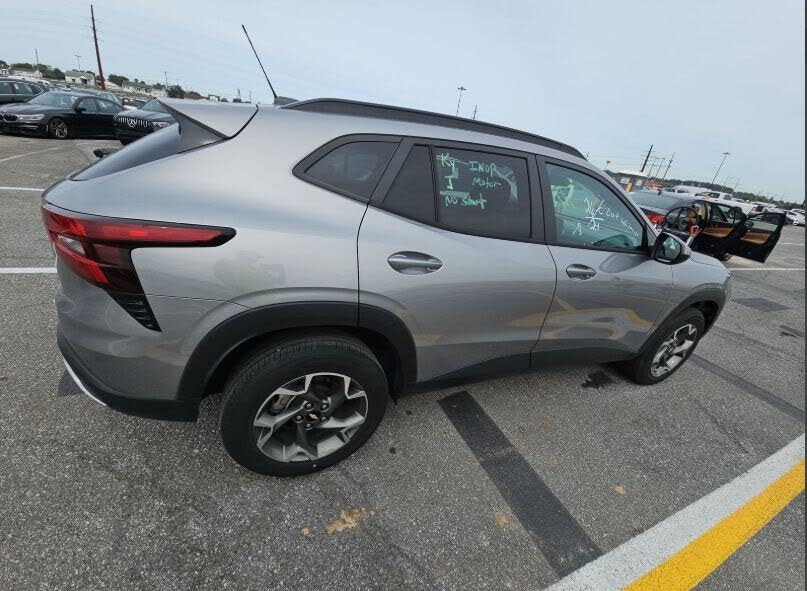 2024 Chevrolet Trax LT FWD