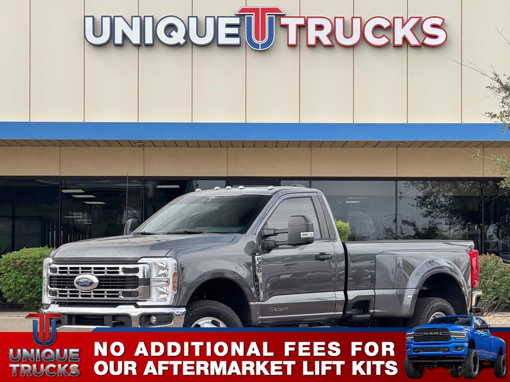 2025 Ford F-350 Super Duty XLT Regular Cab LB DRW 4WD