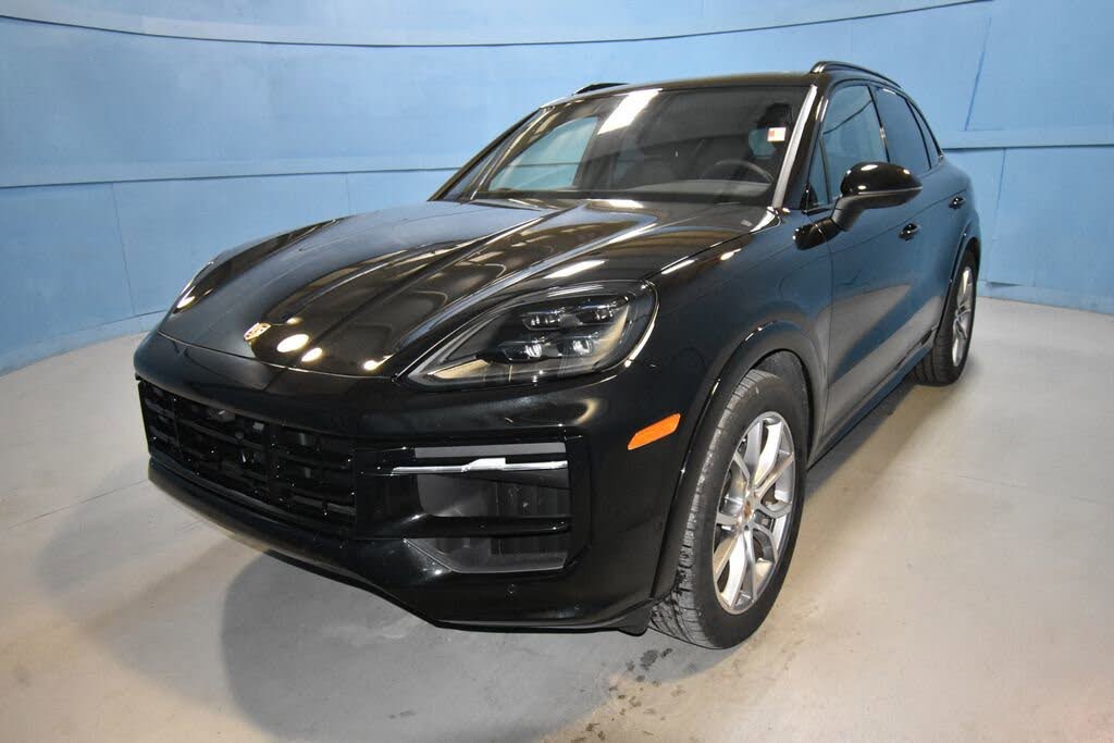 2025 Porsche Cayenne AWD