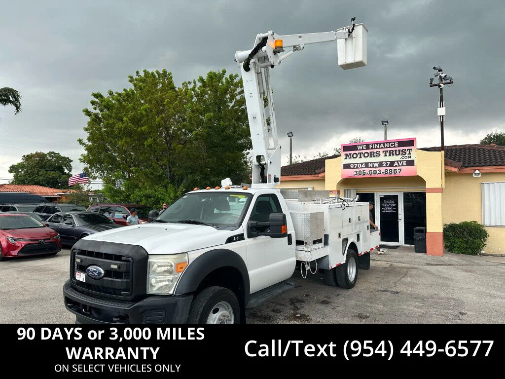 2012 Ford F-450 Super Duty Chassis XL SuperCab 186 RWD