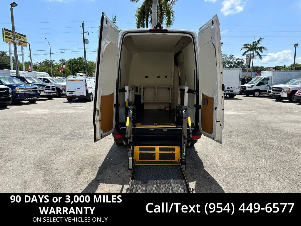 2017 Freightliner Sprinter Cargo 2500 V6 144 RWD