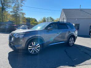 Nissan Pathfinder Platinum 4WD