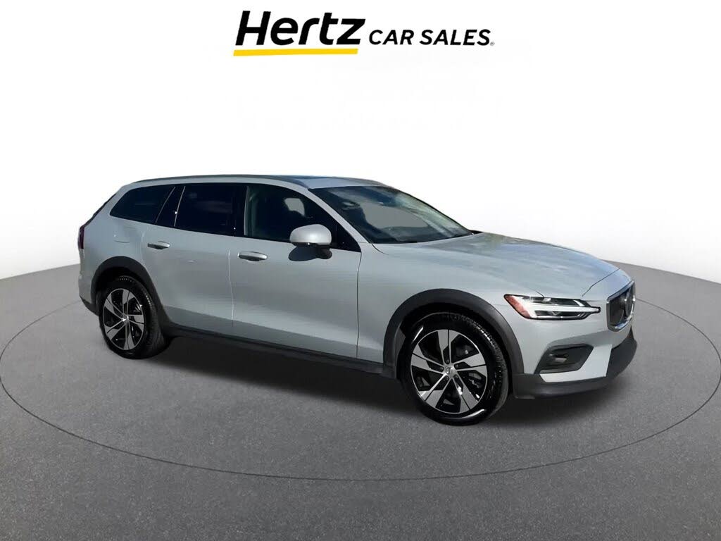 2025 Volvo V60 Cross Country B5 Plus AWD