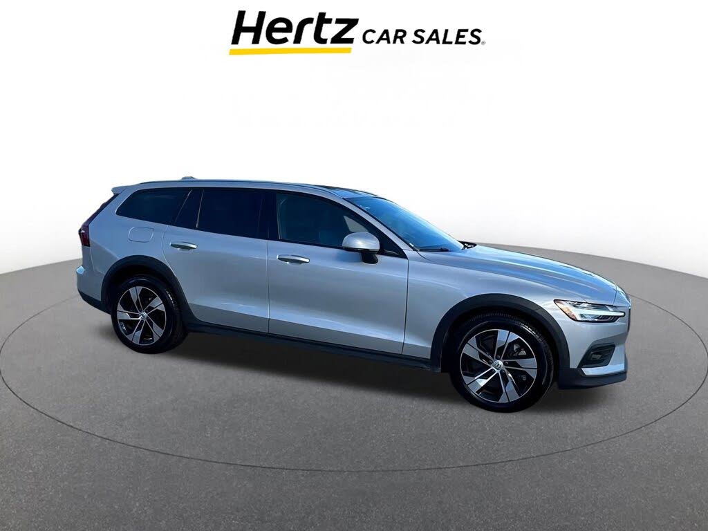 2025 Volvo V60 Cross Country B5 Plus AWD