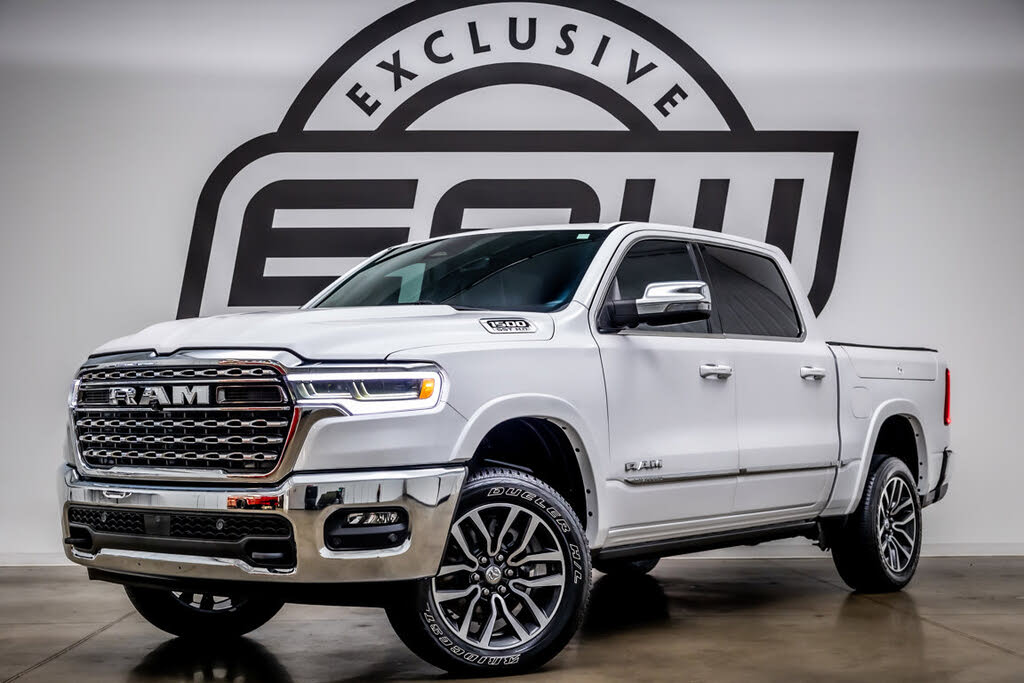 2025 RAM 1500 Limited Crew Cab 4WD