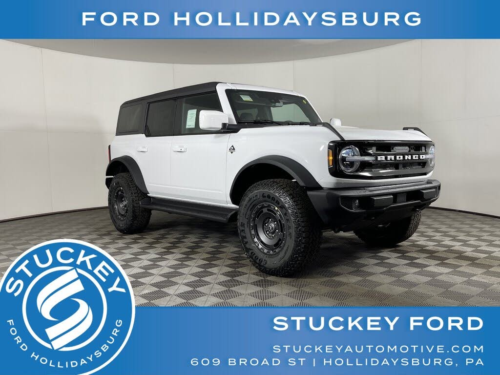 2025 Ford Bronco Outer Banks 4-Door 4WD