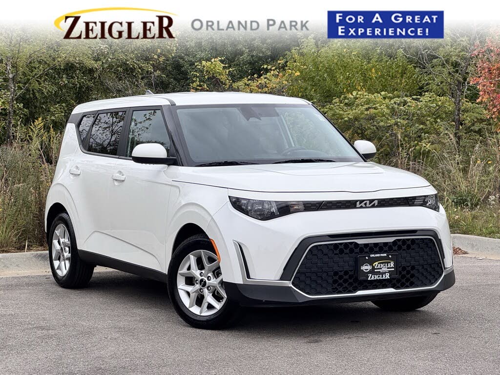 2023 Kia Soul LX FWD