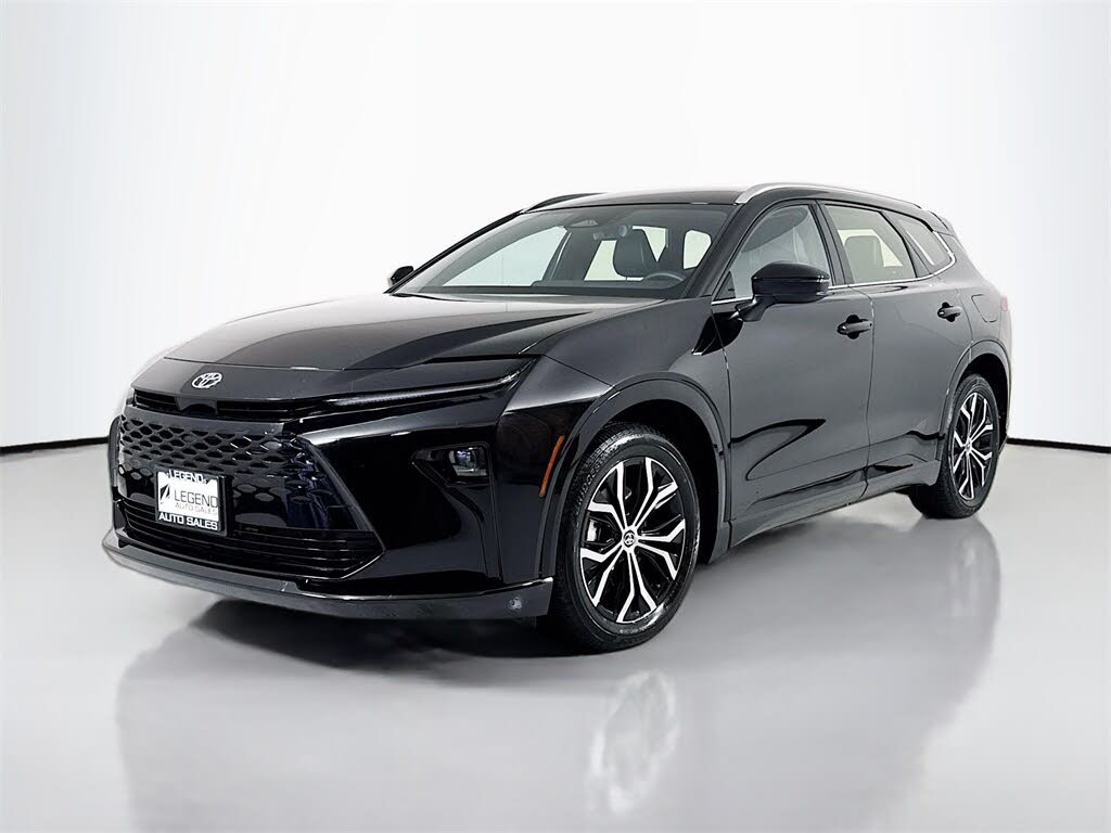 2025 Toyota Crown Signia XLE AWD