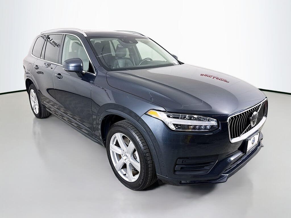 2021 Volvo XC90 T6 Momentum 6-Passenger AWD
