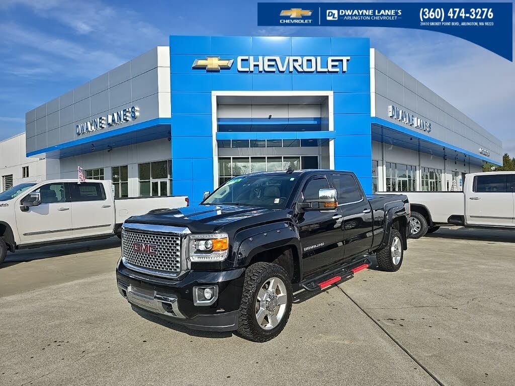 2016 GMC Sierra 2500HD Denali Crew Cab SB 4WD