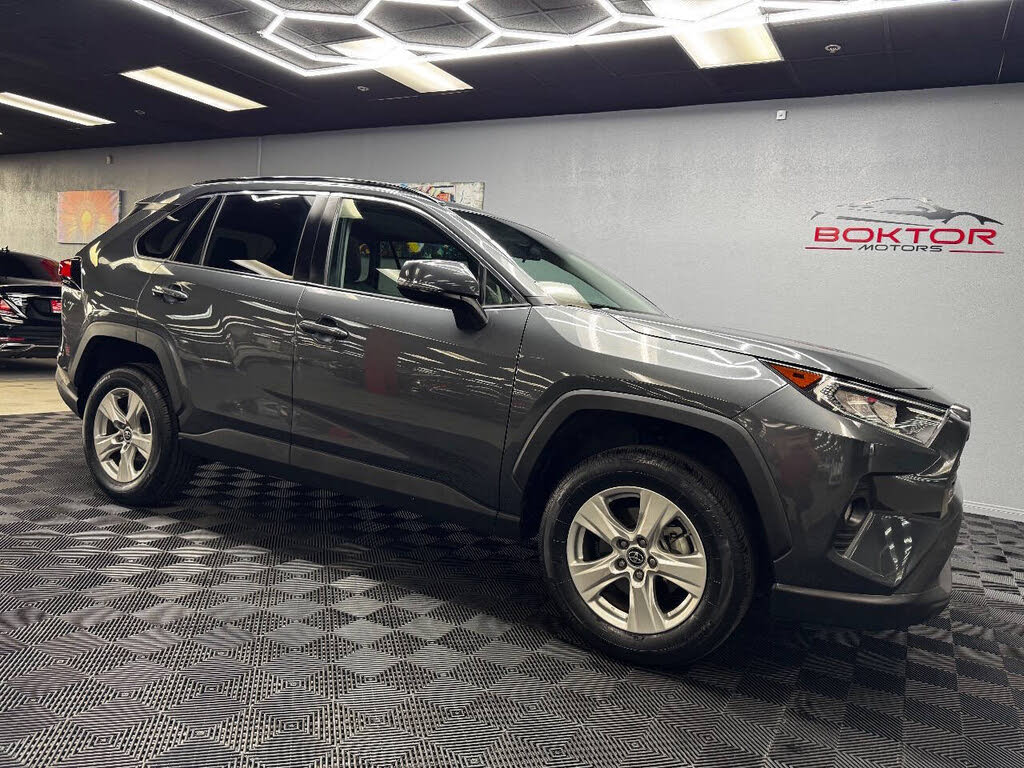 2019 Toyota RAV4 XLE FWD