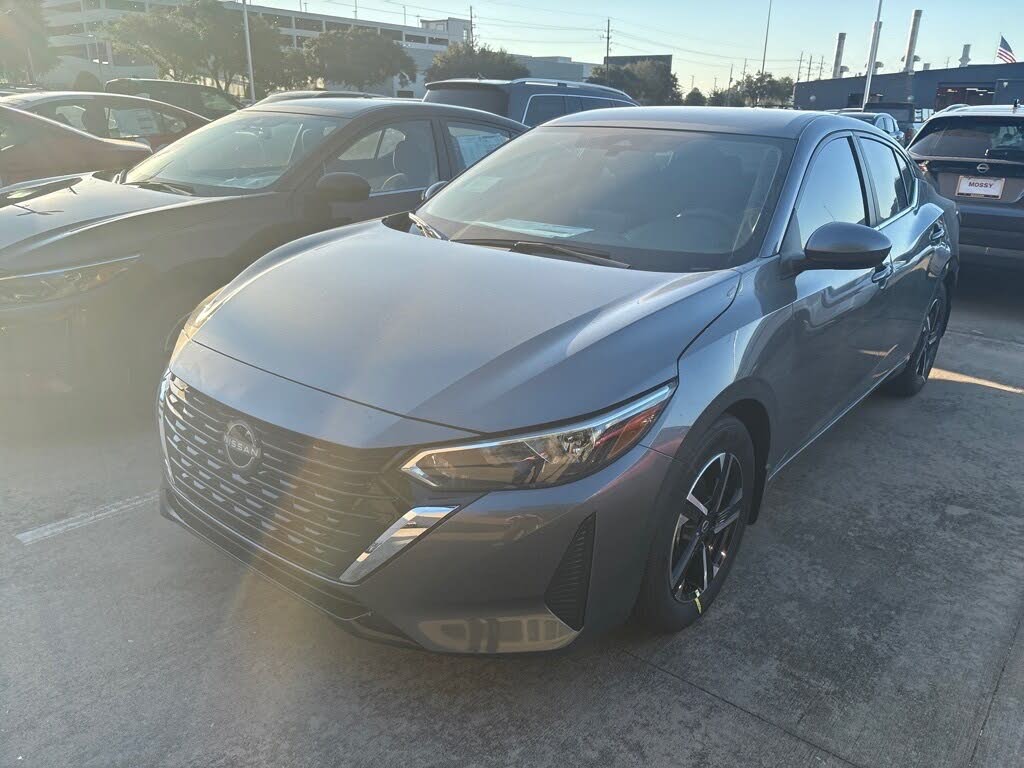 2025 Nissan Sentra SV FWD