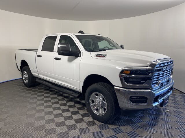 2025 RAM 3500 Tradesman Crew Cab 4WD