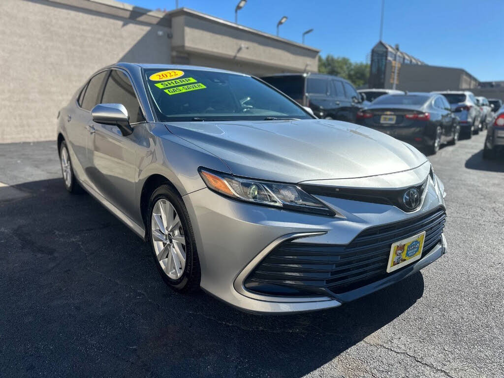2022 Toyota Camry LE FWD