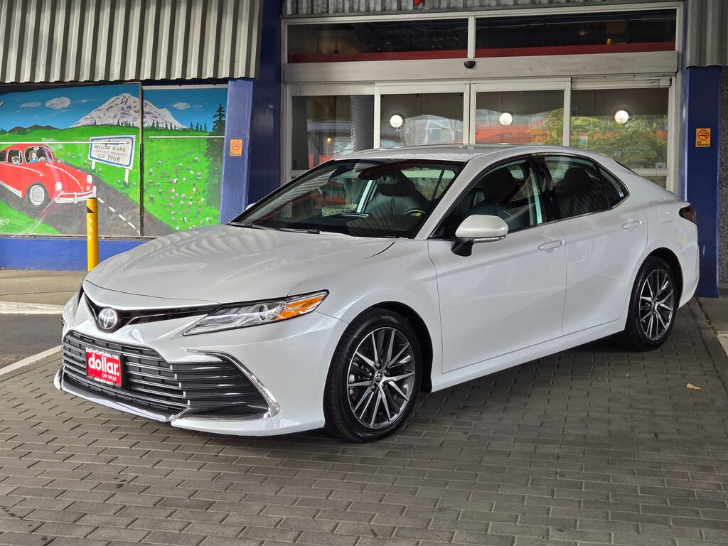 2024 Toyota Camry XLE FWD