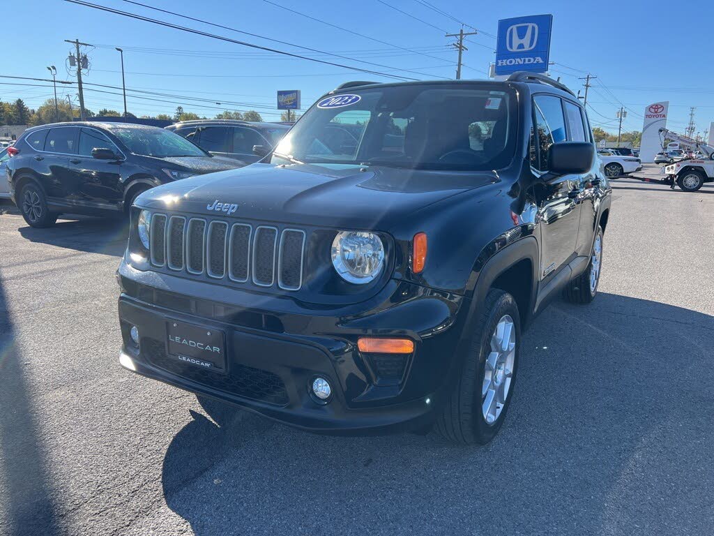 2023 Jeep Renegade Latitude 4WD