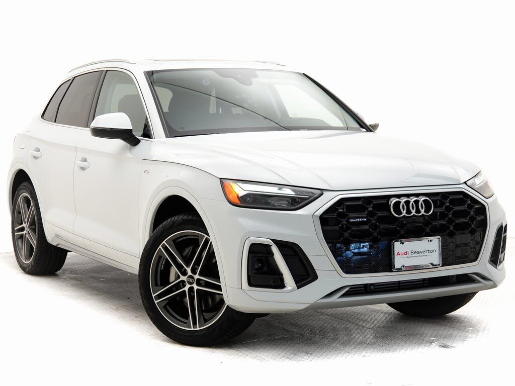 2025 Audi Q5 Hybrid Plug-in e quattro Premium Plus S Line  55 TFSI AWD