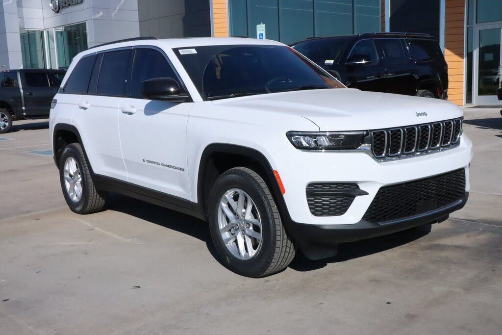 2025 Jeep Grand Cherokee Laredo X RWD