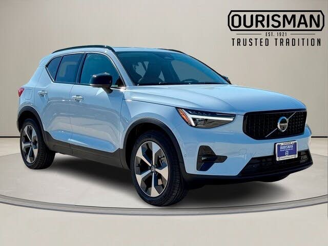 2026 Volvo XC40 B5 Plus AWD