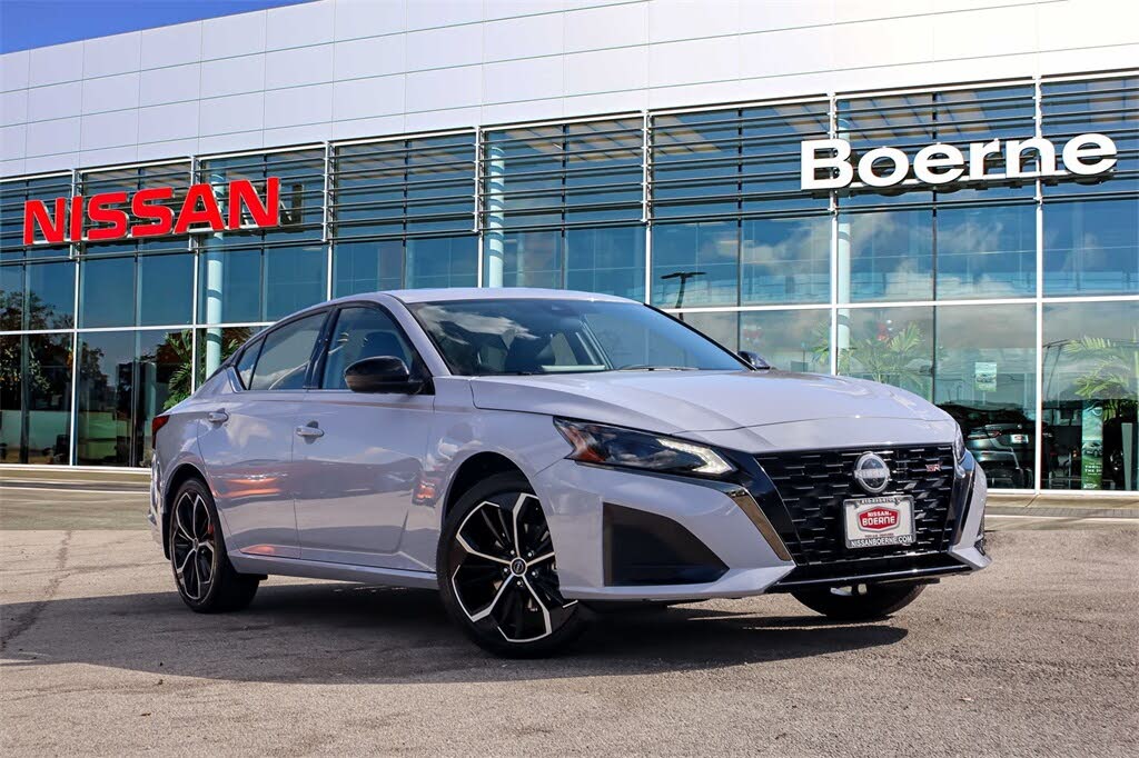 2025 Nissan Altima 2.5 SR FWD