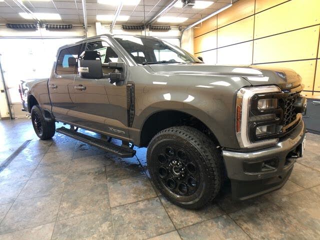 2026 Ford F-250 Super Duty Lariat Crew Cab 4WD