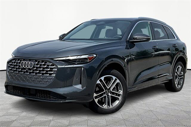 2025 Audi Q5 quattro Premium 40 TFSI