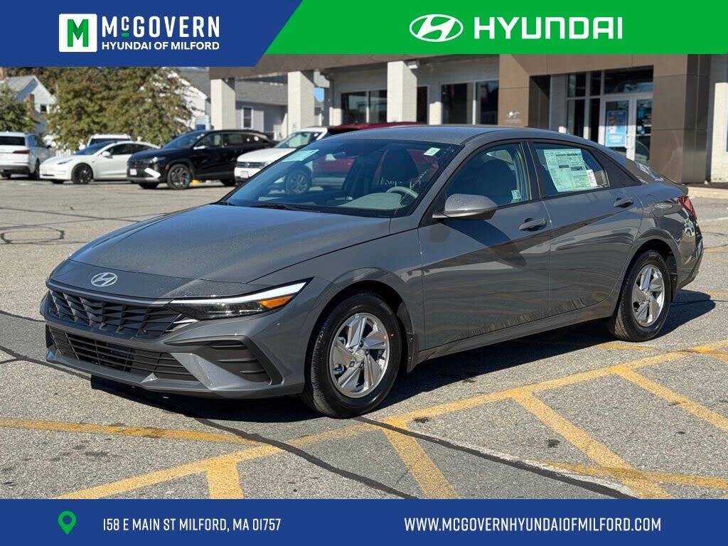 2025 Hyundai Elantra SE FWD