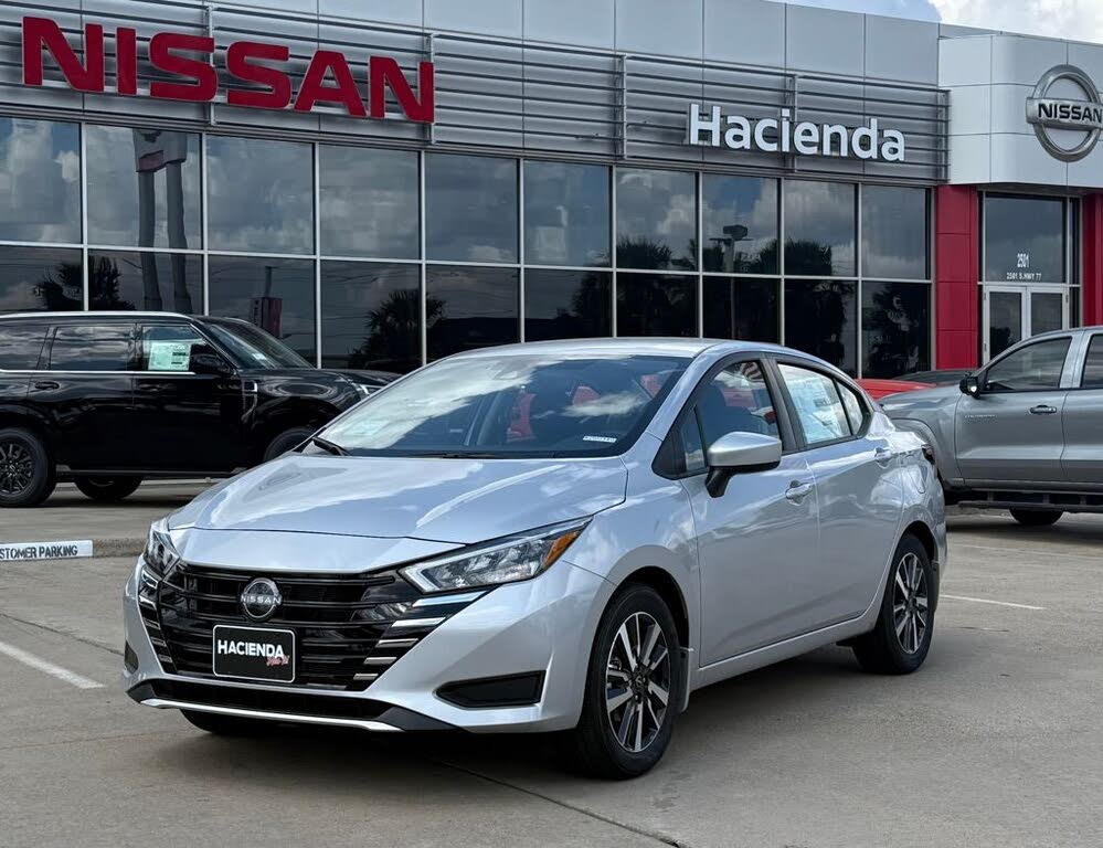 2025 Nissan Versa SV FWD