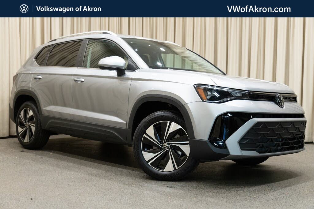2025 Volkswagen Taos SE 4Motion