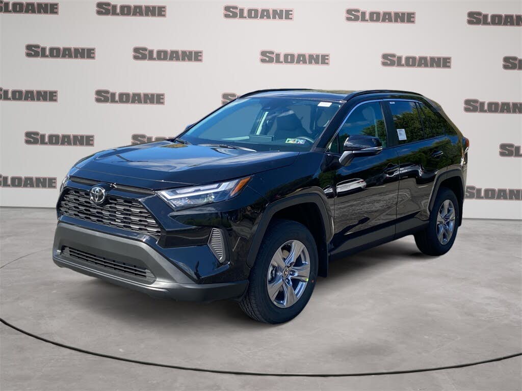 2025 Toyota RAV4 XLE AWD