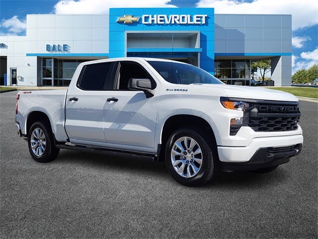 2026 Chevrolet Silverado 1500 Custom Crew Cab 4WD