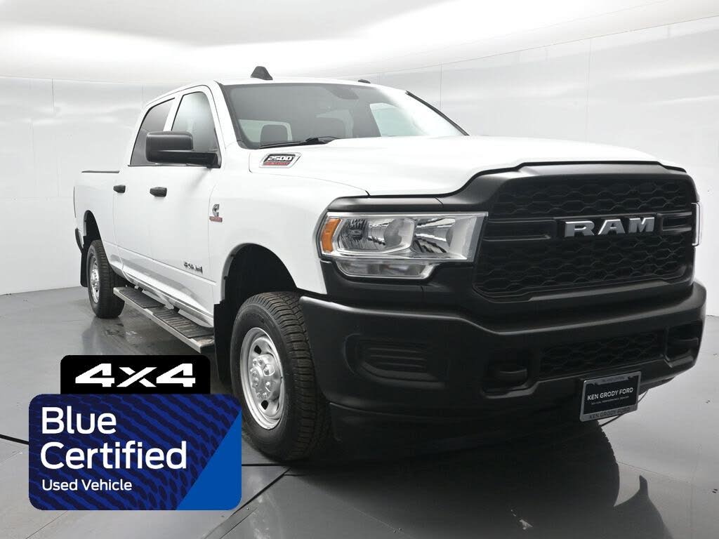 2022 RAM 2500 Tradesman Crew Cab 4WD