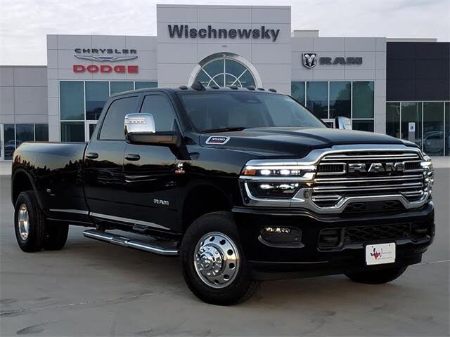 2026 RAM 3500 Laramie Crew Cab LB DRW 4WD