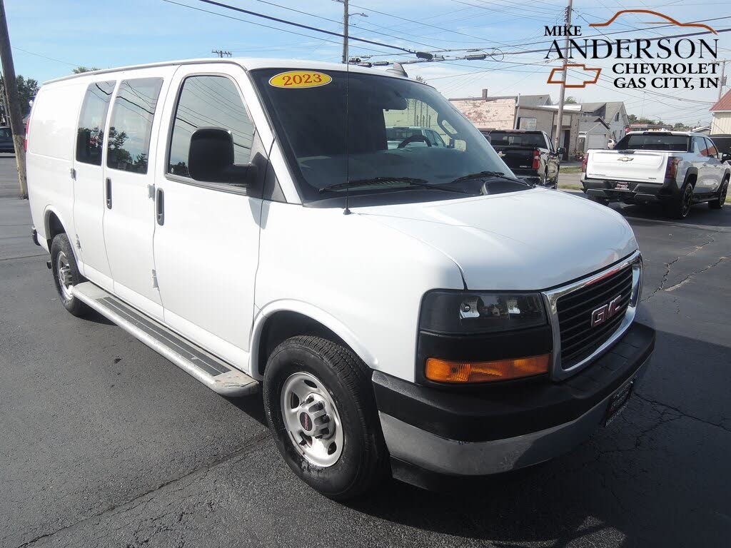 2023 GMC Savana Cargo 2500 RWD